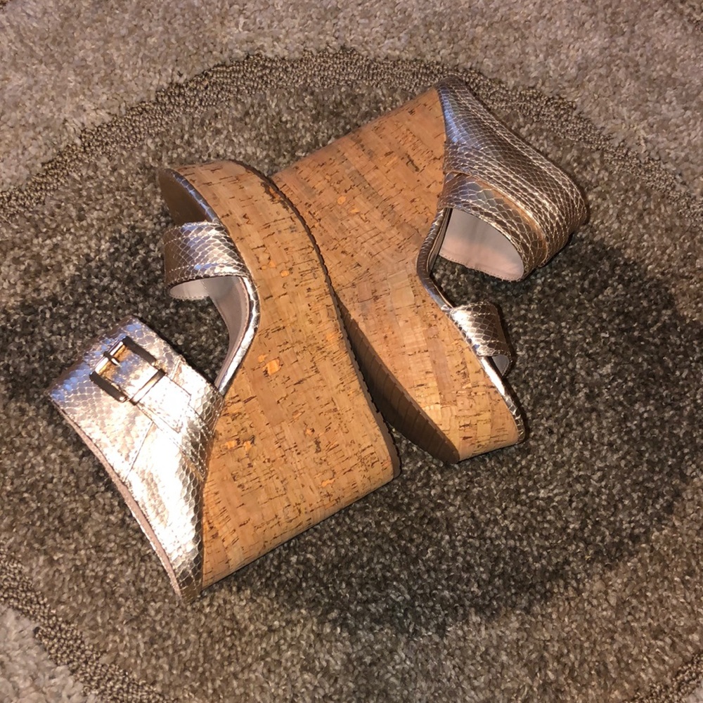 GC Shoes Gold Wedges